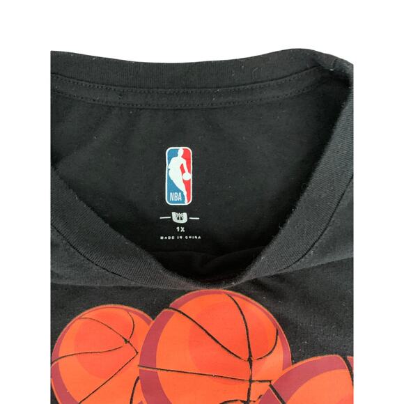 NBA Los Angeles Lakers T-Shirt – Men’s 1X – Black – Official Basketball Tee - Picture 4 of 4